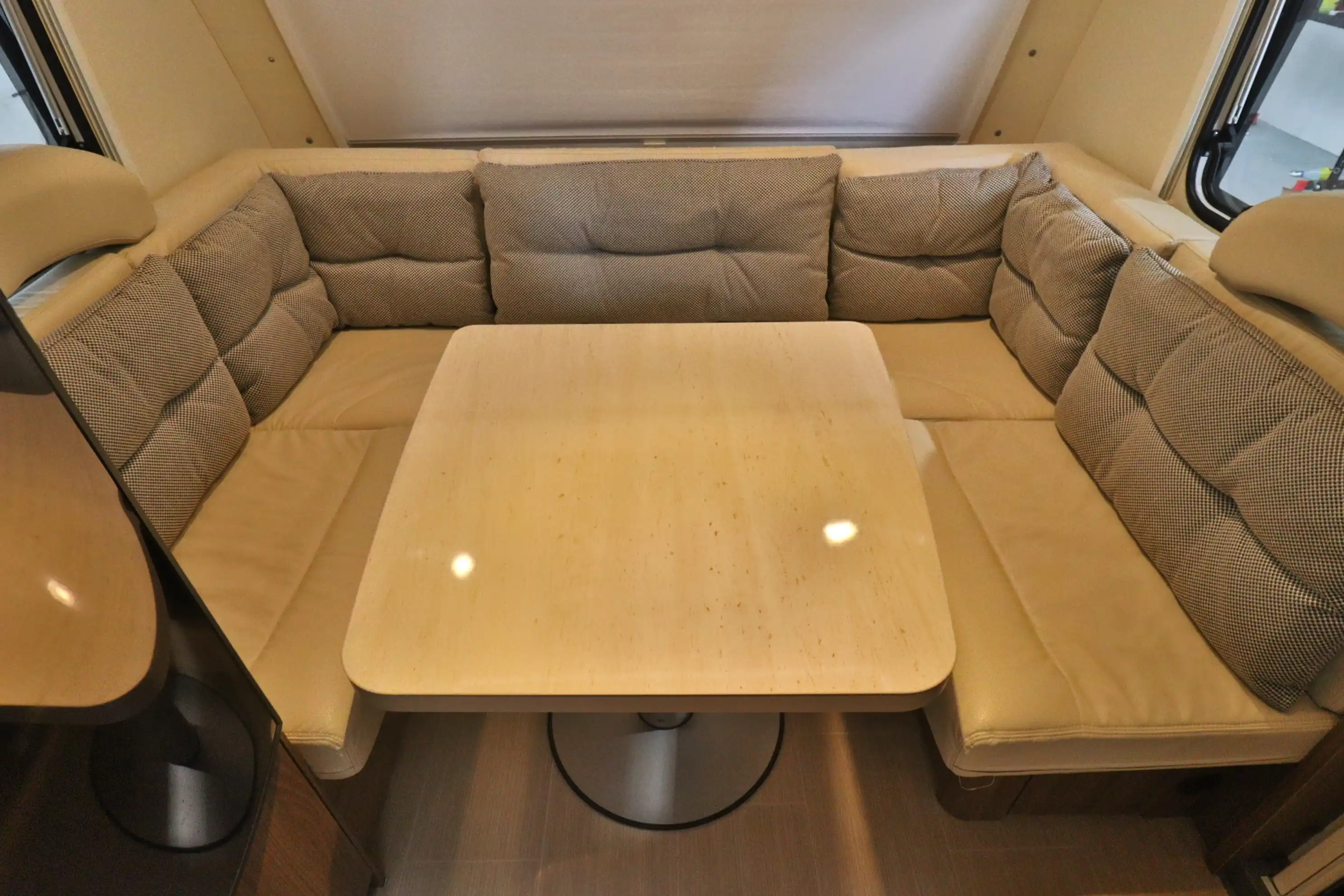 BUERSTNER Averso TOP 465 TS